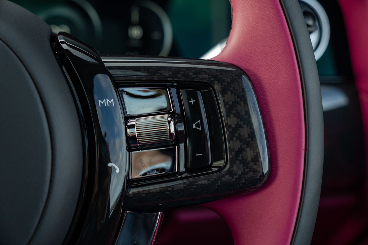 2025 Rolls Royce Cullinan Series II Black Badge