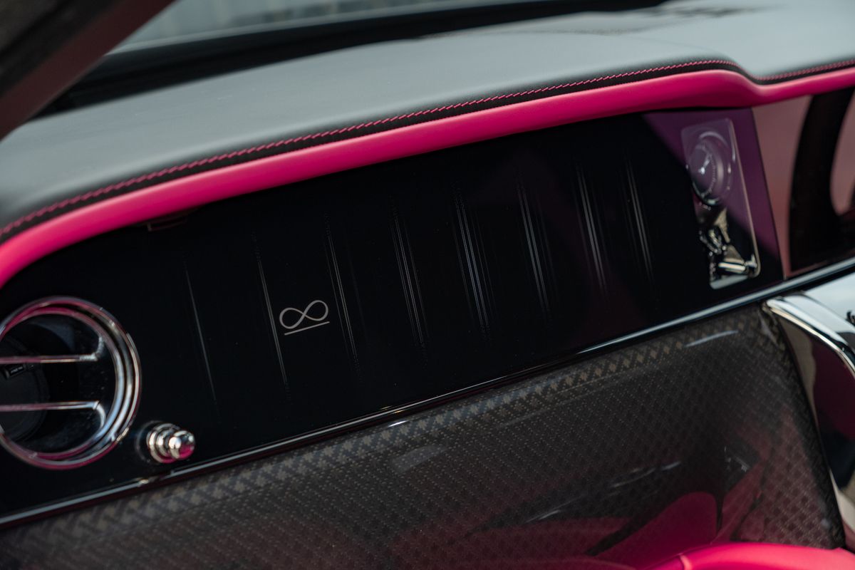 2025 Rolls Royce Cullinan Series II Black Badge