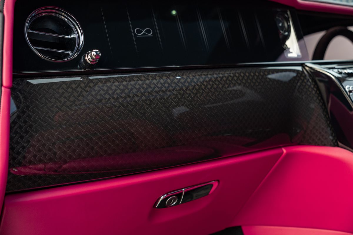 2025 Rolls Royce Cullinan Series II Black Badge