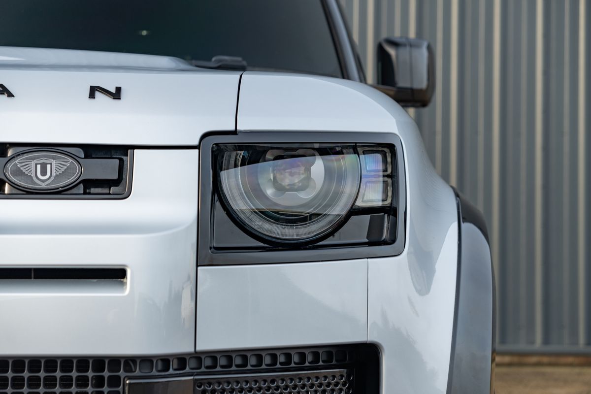2024 Land Rover Defender 90 HSE D250 Urban Widetrack