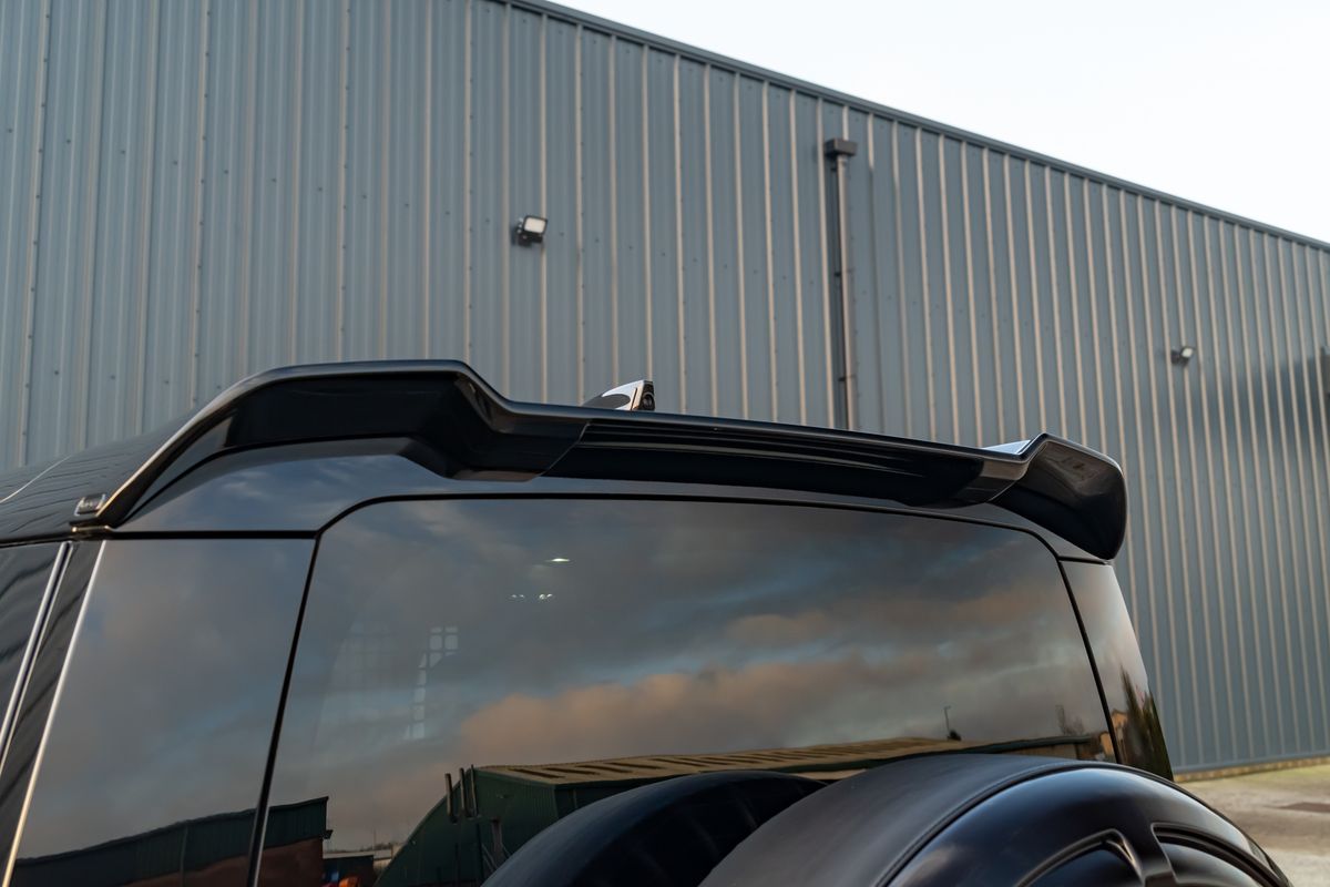 2024 Land Rover Defender 90 HSE D250 Urban Widetrack