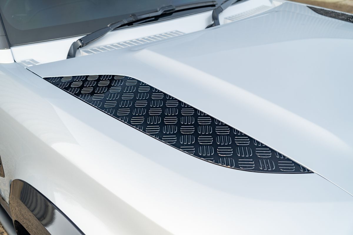 2024 Land Rover Defender 90 HSE D250 Urban Widetrack