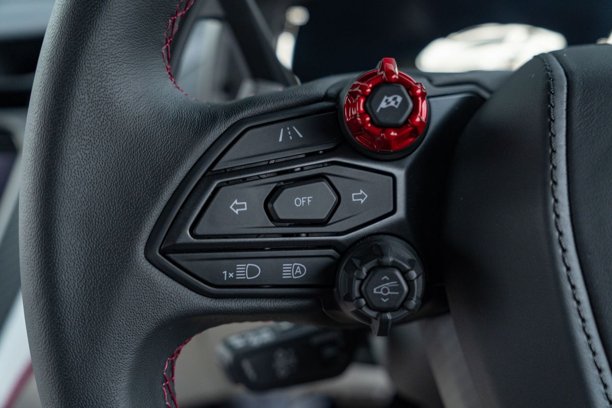 2024 Lamborghini Revuelto