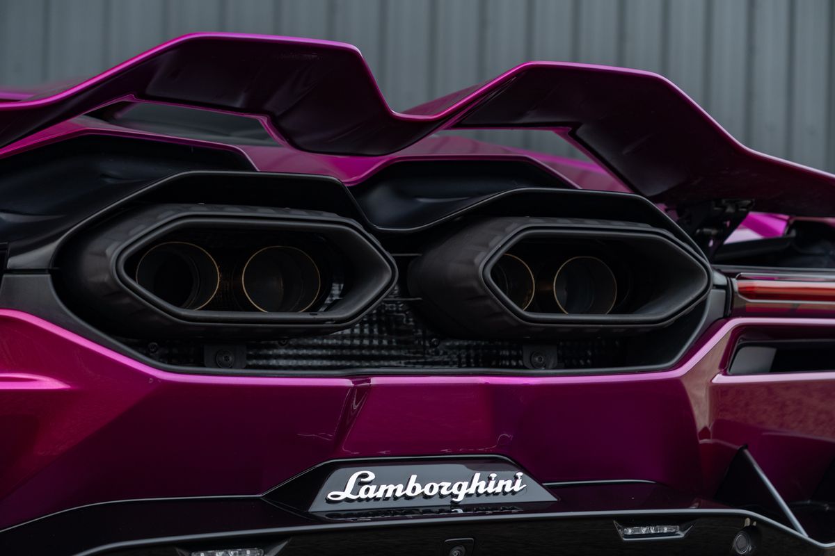 2024 Lamborghini Revuelto
