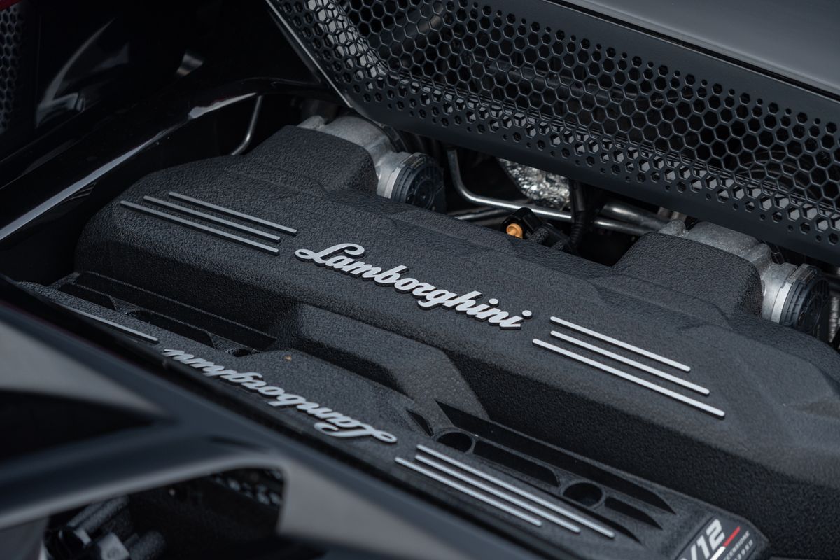 2024 Lamborghini Revuelto