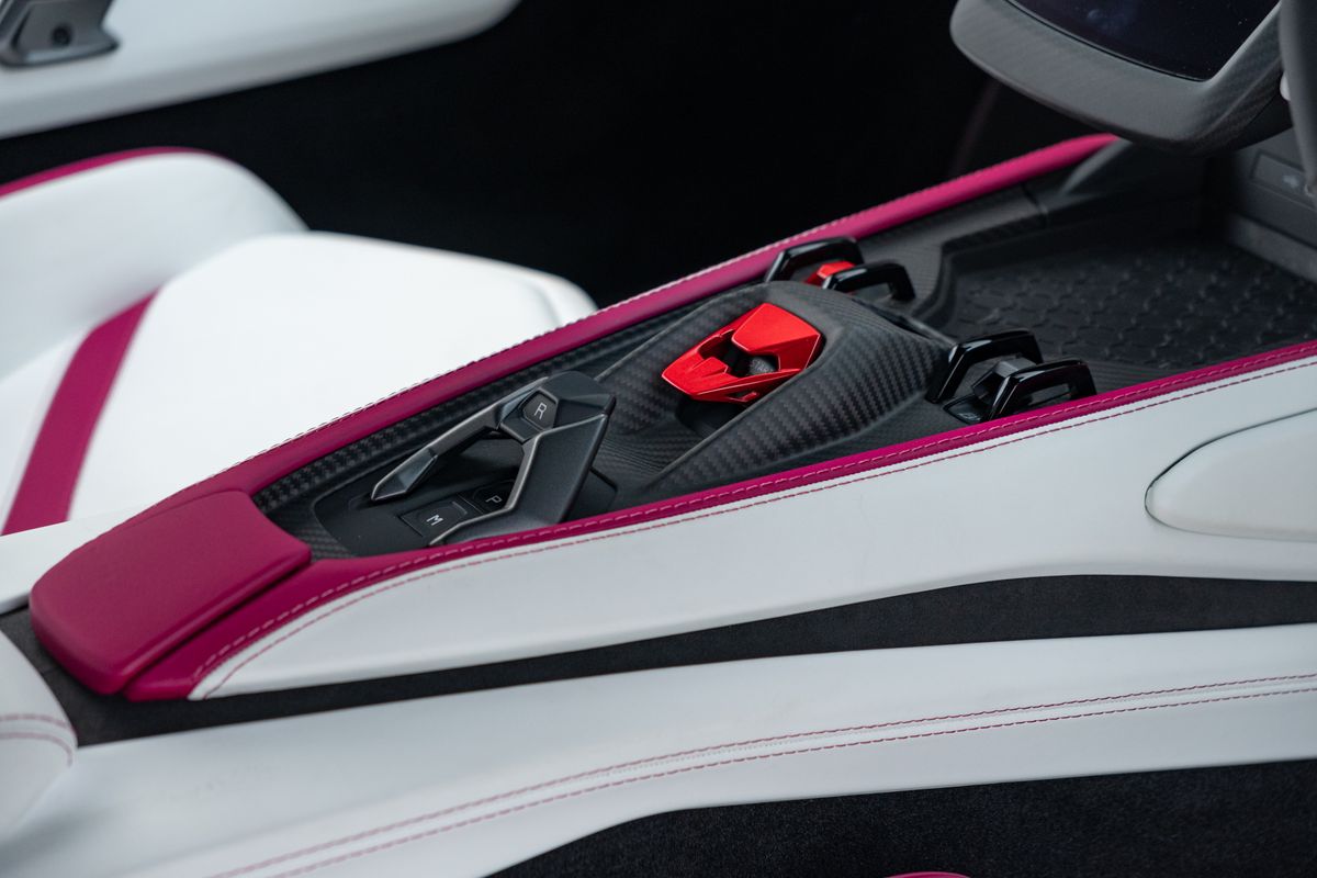 2024 Lamborghini Revuelto