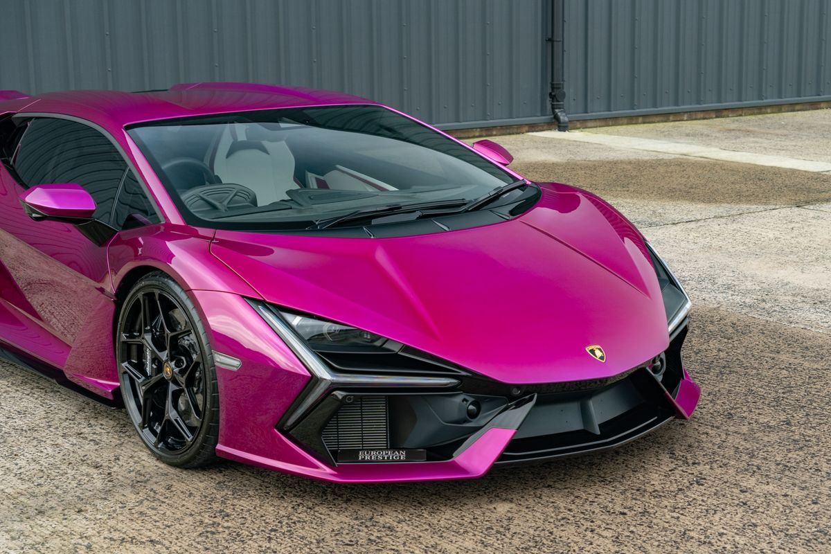 2024 Lamborghini Revuelto