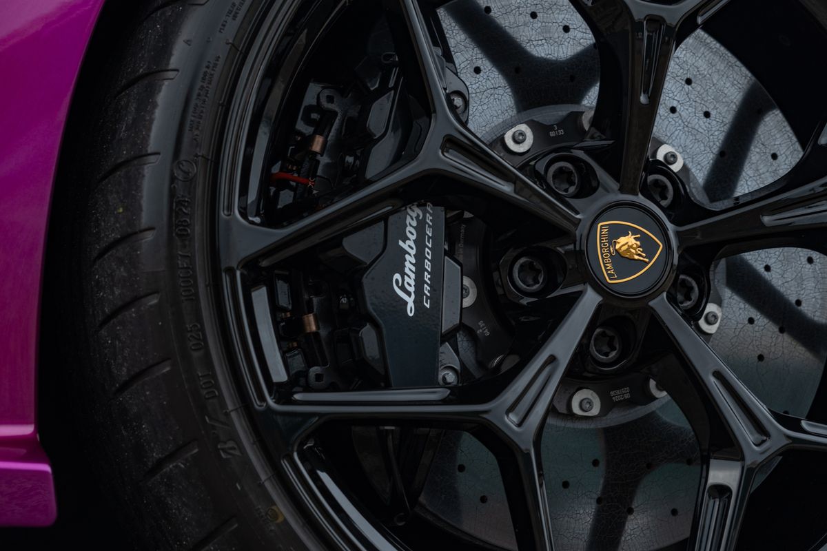 2024 Lamborghini Revuelto