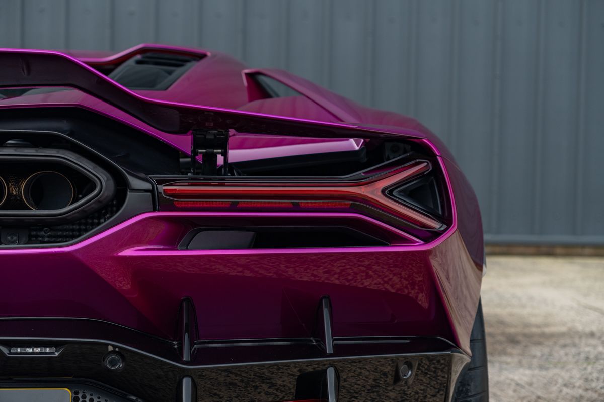 2024 Lamborghini Revuelto