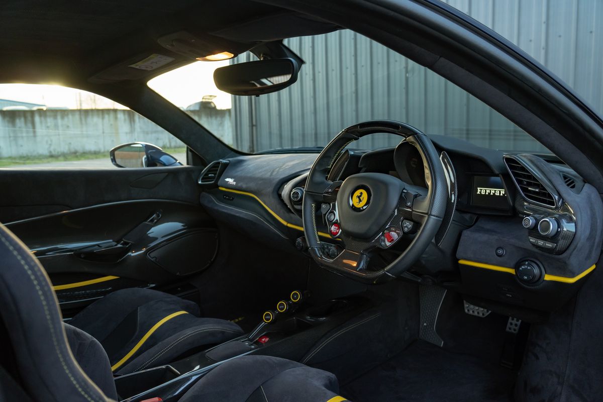 2020 Ferrari 488 Pista