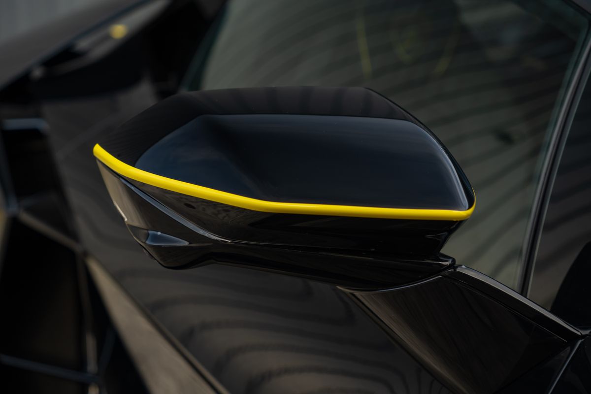 2025 Lamborghini Revuelto