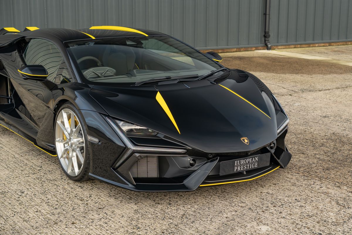 2025 Lamborghini Revuelto