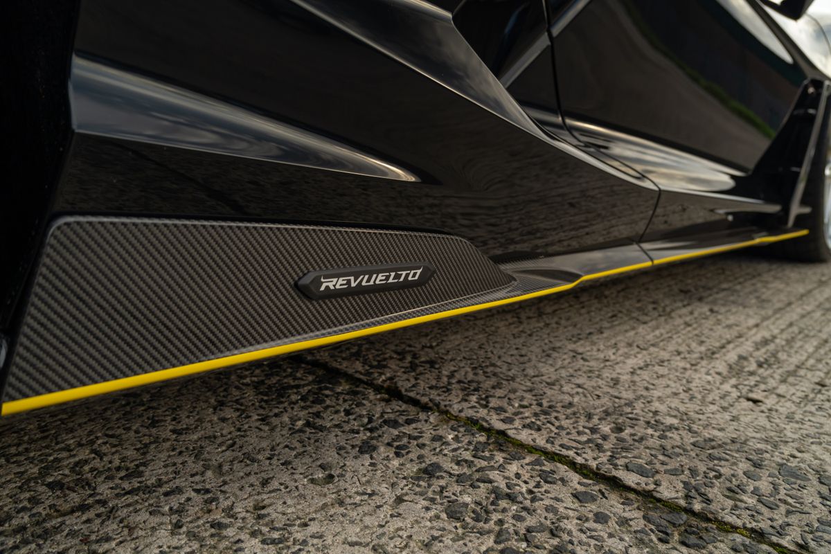 2025 Lamborghini Revuelto