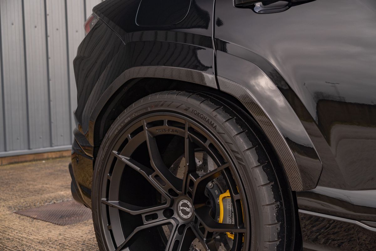 2022 Lamborghini Urus Urban