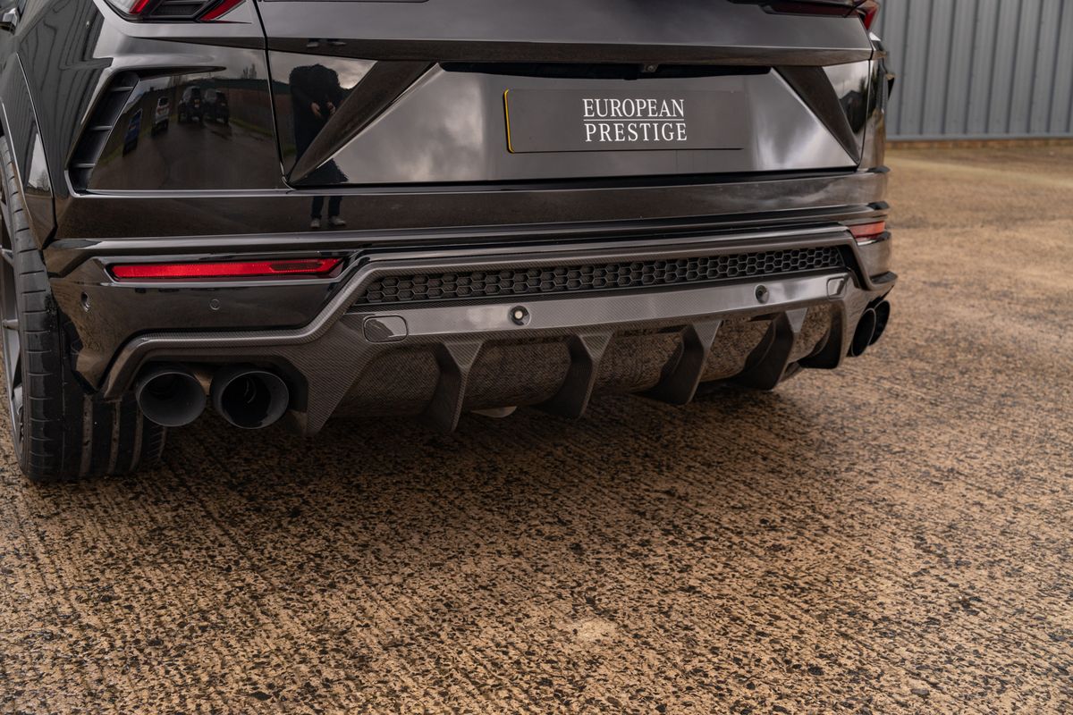 2022 Lamborghini Urus Urban