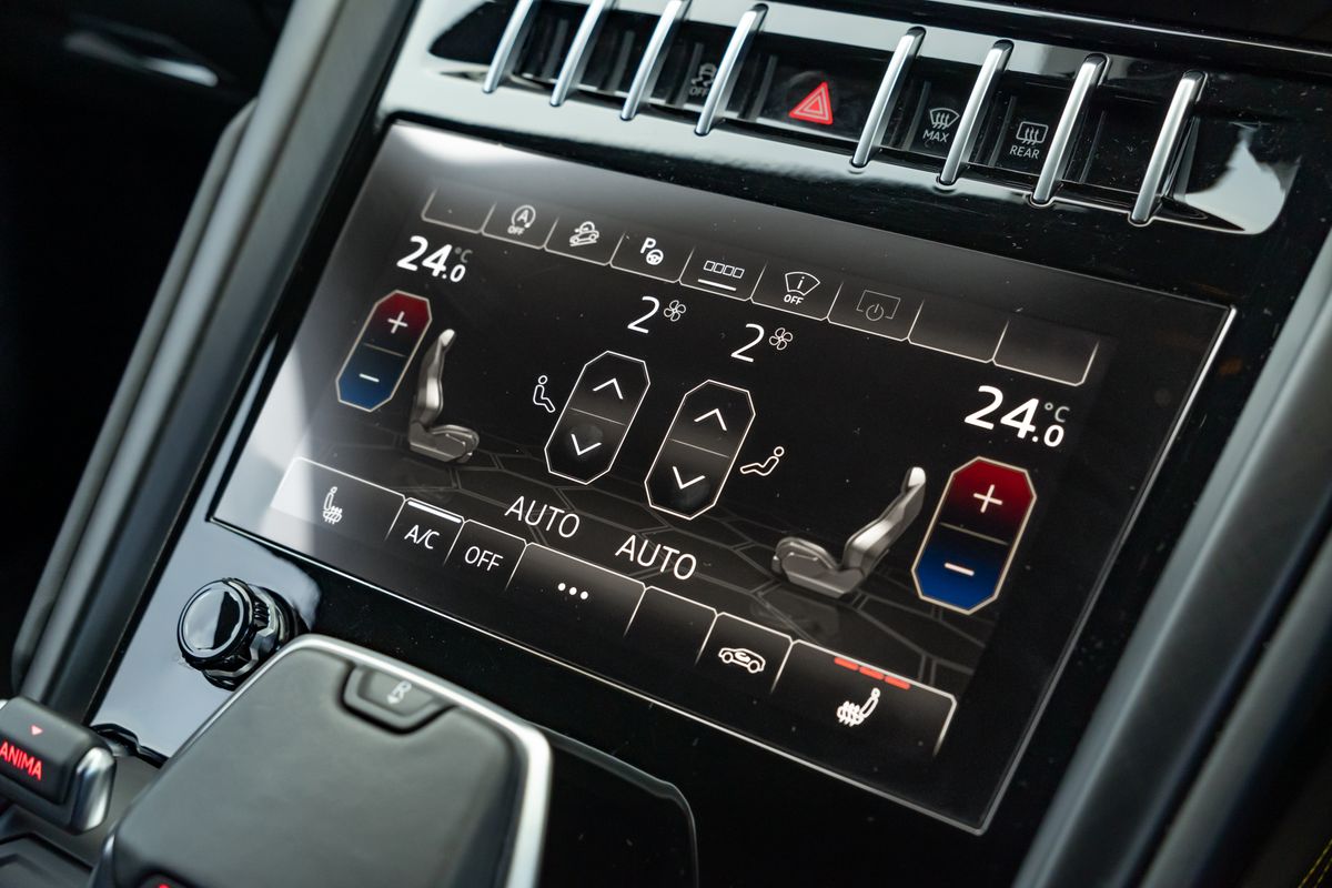 2022 Lamborghini Urus Urban