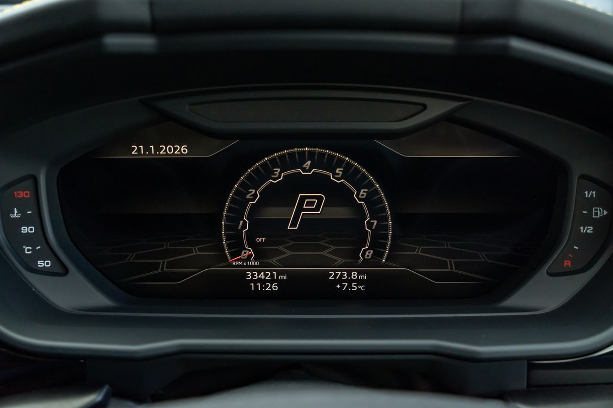 2022 Lamborghini Urus Urban