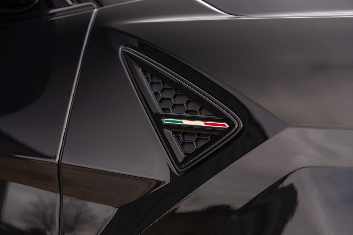 2022 Lamborghini Urus Urban