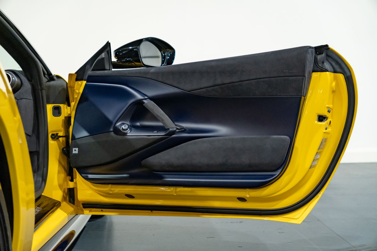 2023 Ferrari 812 Competizione Aperta