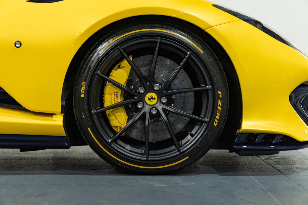 2023 Ferrari 812 Competizione Aperta