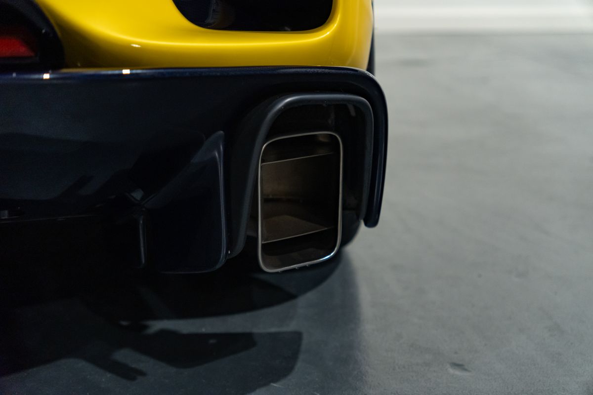 2023 Ferrari 812 Competizione Aperta