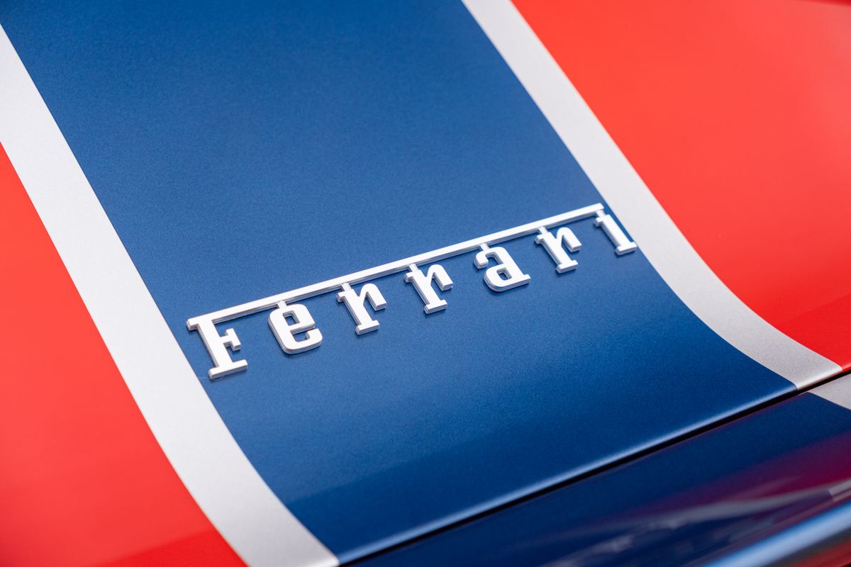 2023 Ferrari 812 Competizione