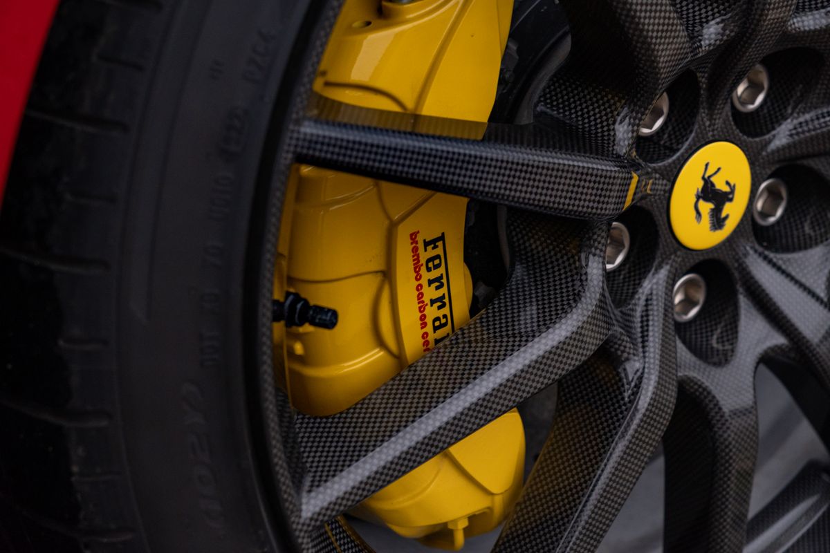 2023 Ferrari 812 Competizione