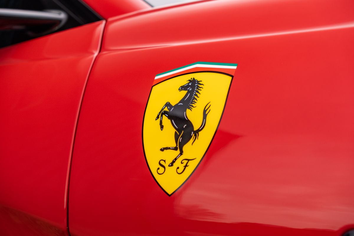 2023 Ferrari 812 Competizione