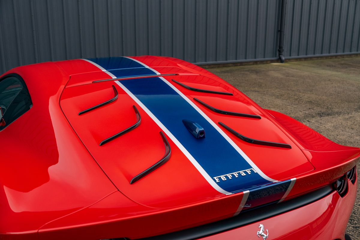 2023 Ferrari 812 Competizione