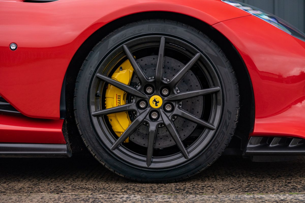 2023 Ferrari 812 Competizione