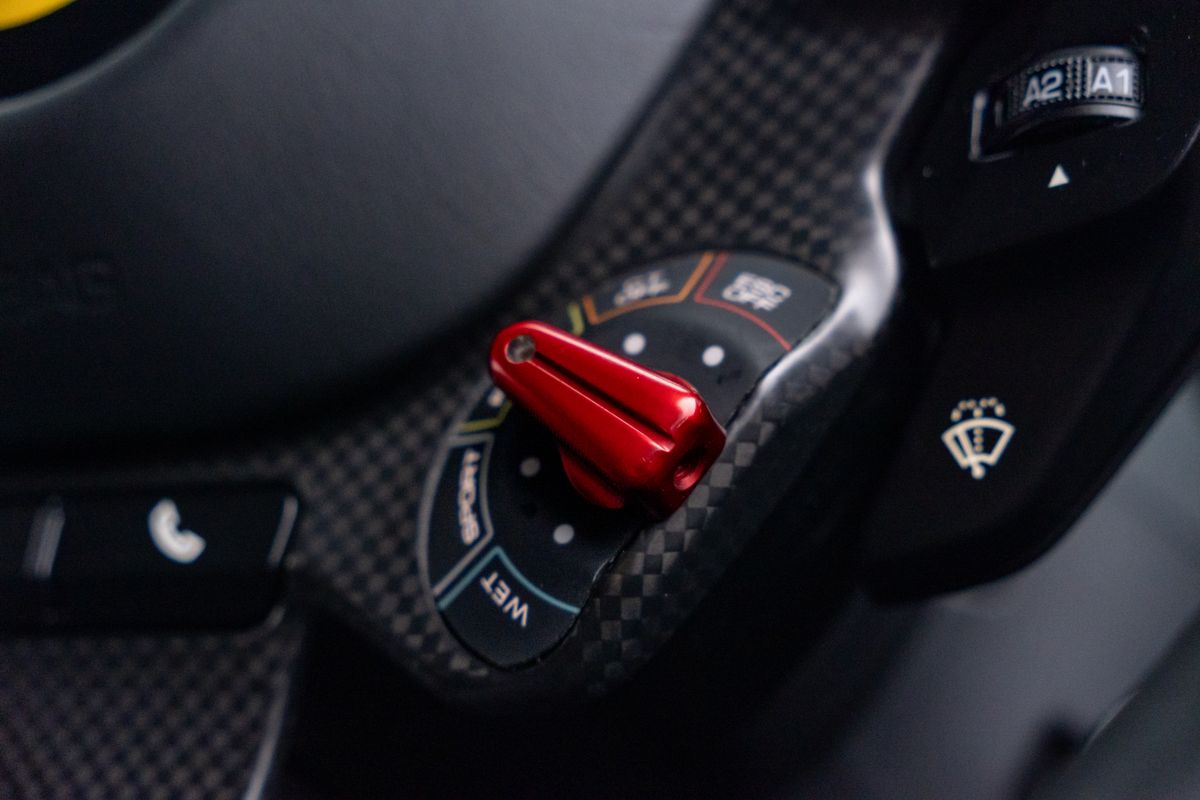 2023 Ferrari 812 Competizione