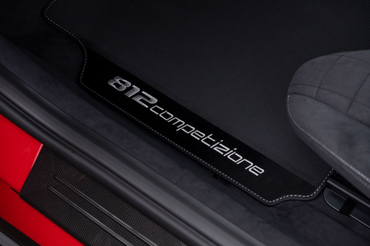 2023 Ferrari 812 Competizione