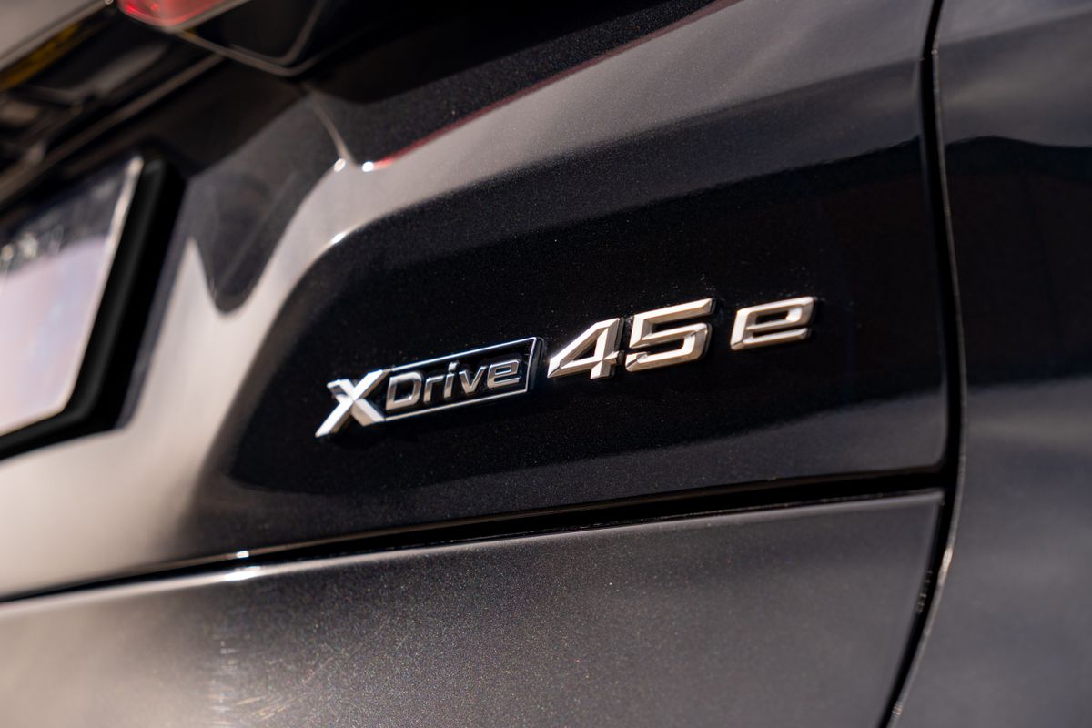 2022 BMW X5 45e