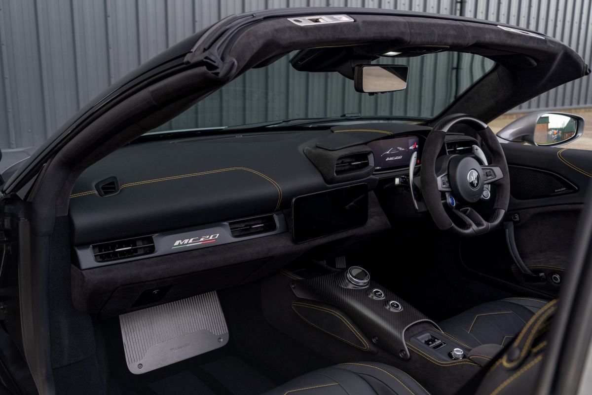 2023 Maserati MC20 Cielo