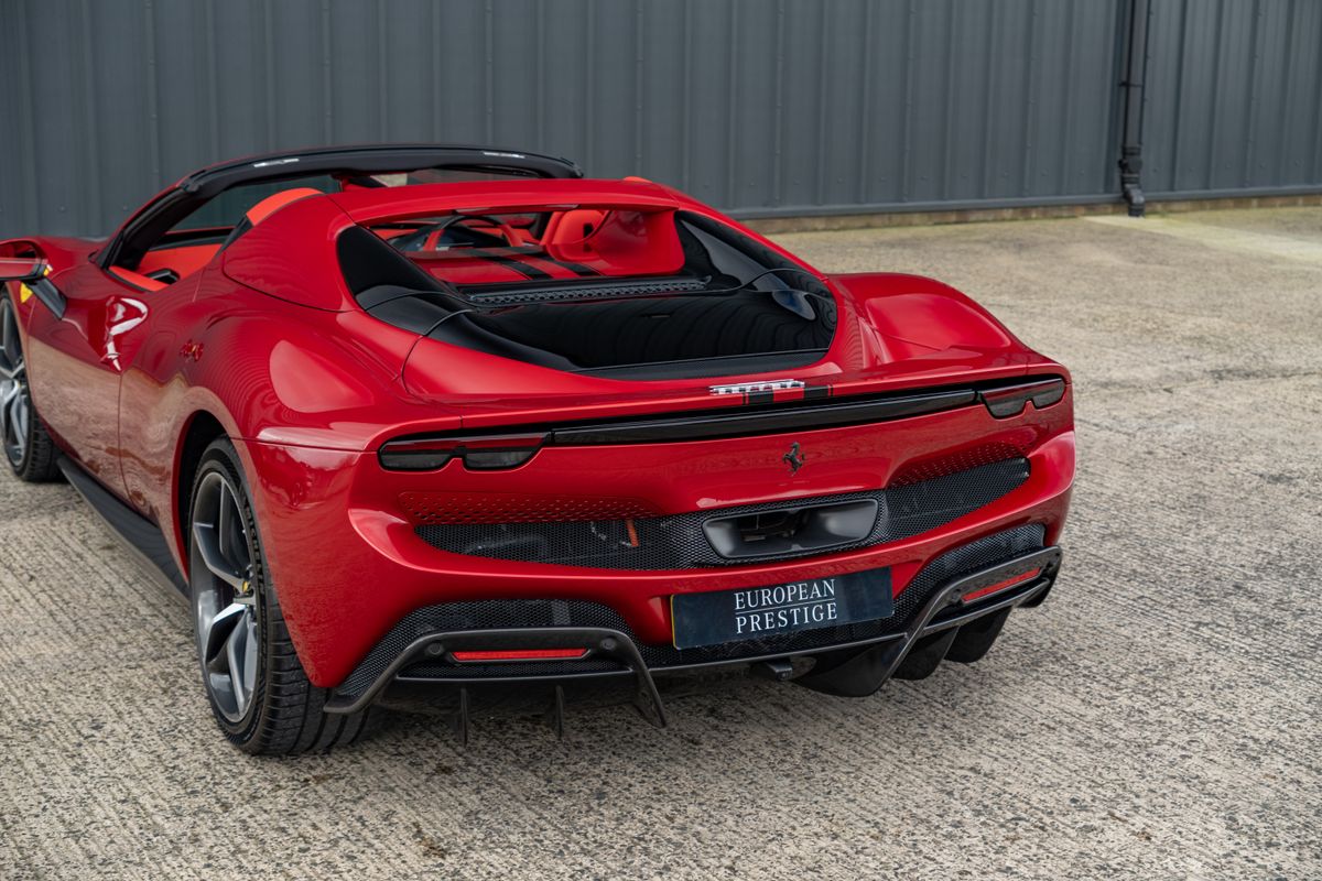 2023 Ferrari 296 GTS