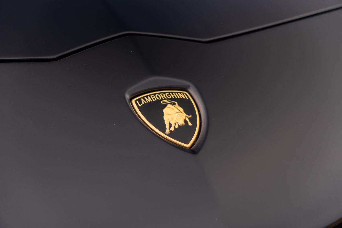 2022 Lamborghini Aventador Ultimae