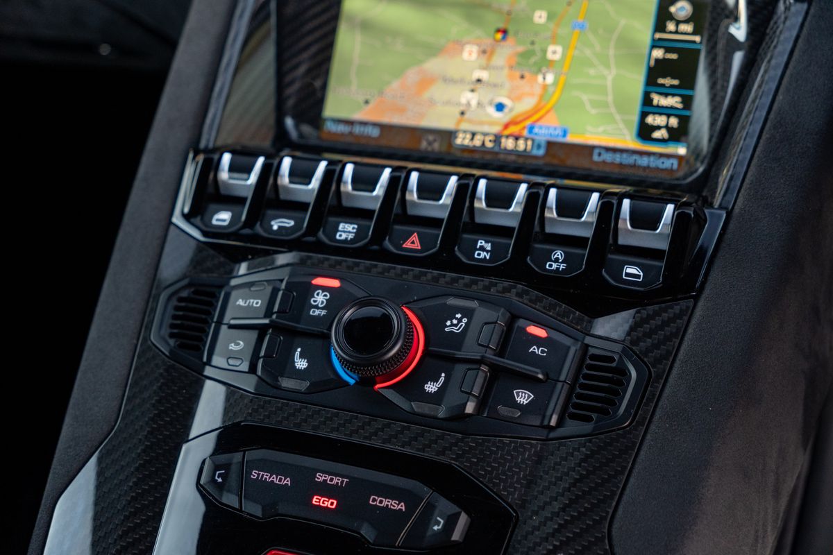 2022 Lamborghini Aventador Ultimae