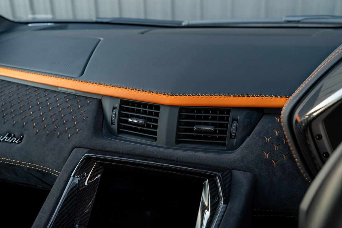 2022 Lamborghini Aventador Ultimae