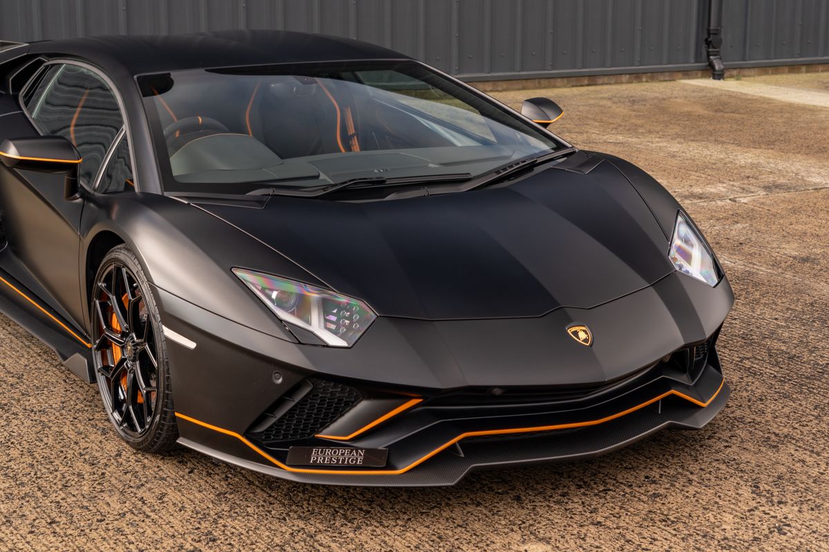 2022 Lamborghini Aventador Ultimae