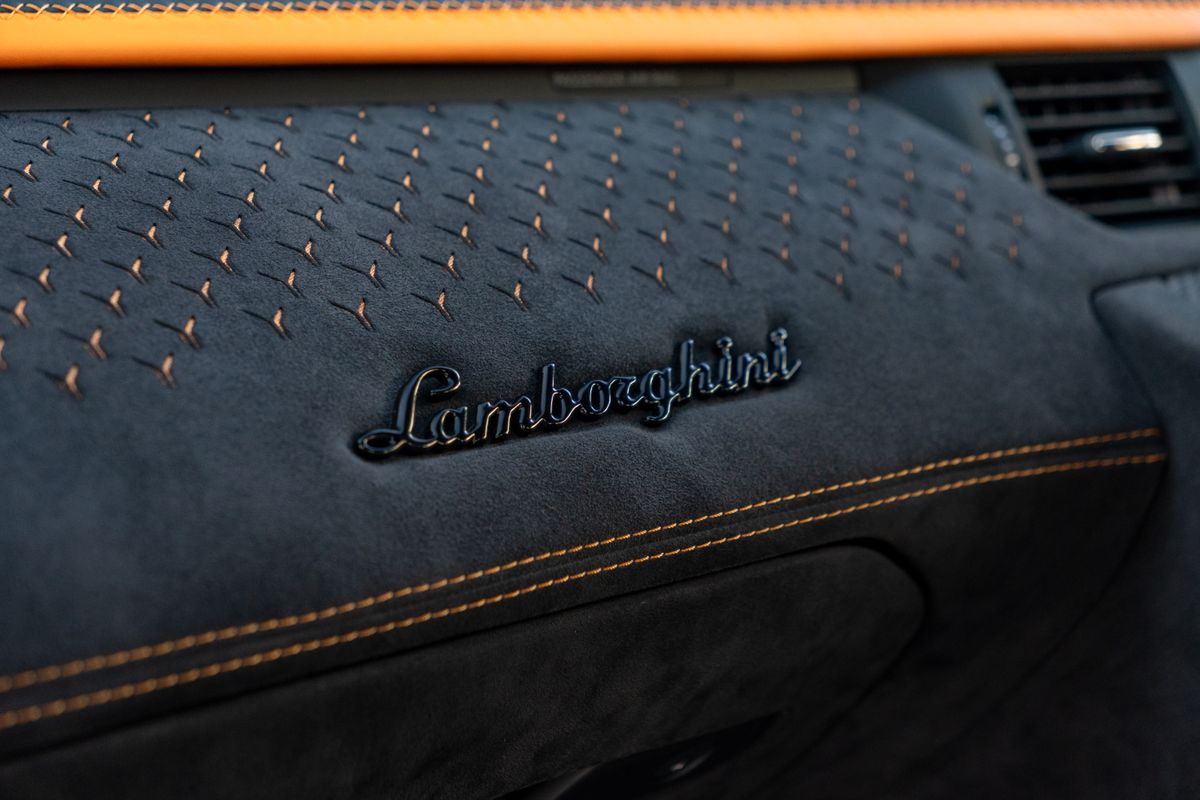 2022 Lamborghini Aventador Ultimae