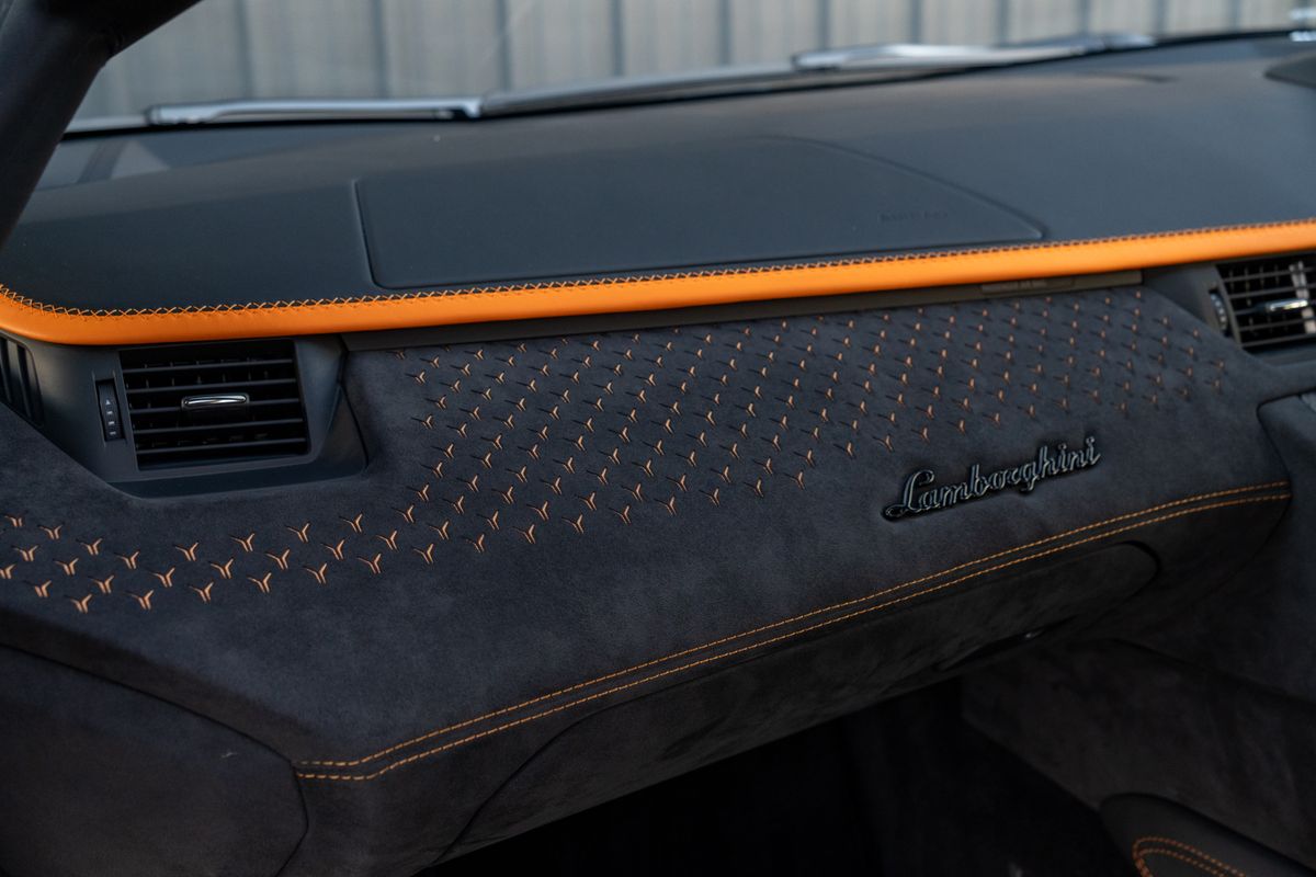 2022 Lamborghini Aventador Ultimae