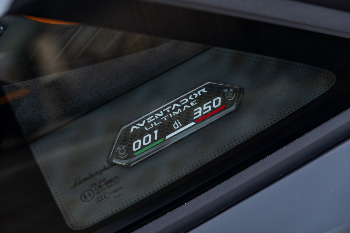 2022 Lamborghini Aventador Ultimae