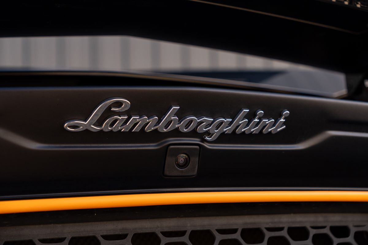 2022 Lamborghini Aventador Ultimae