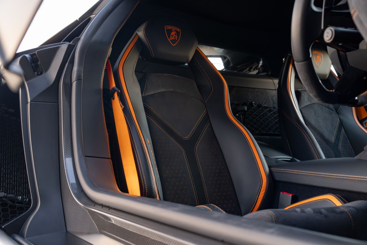 2022 Lamborghini Aventador Ultimae