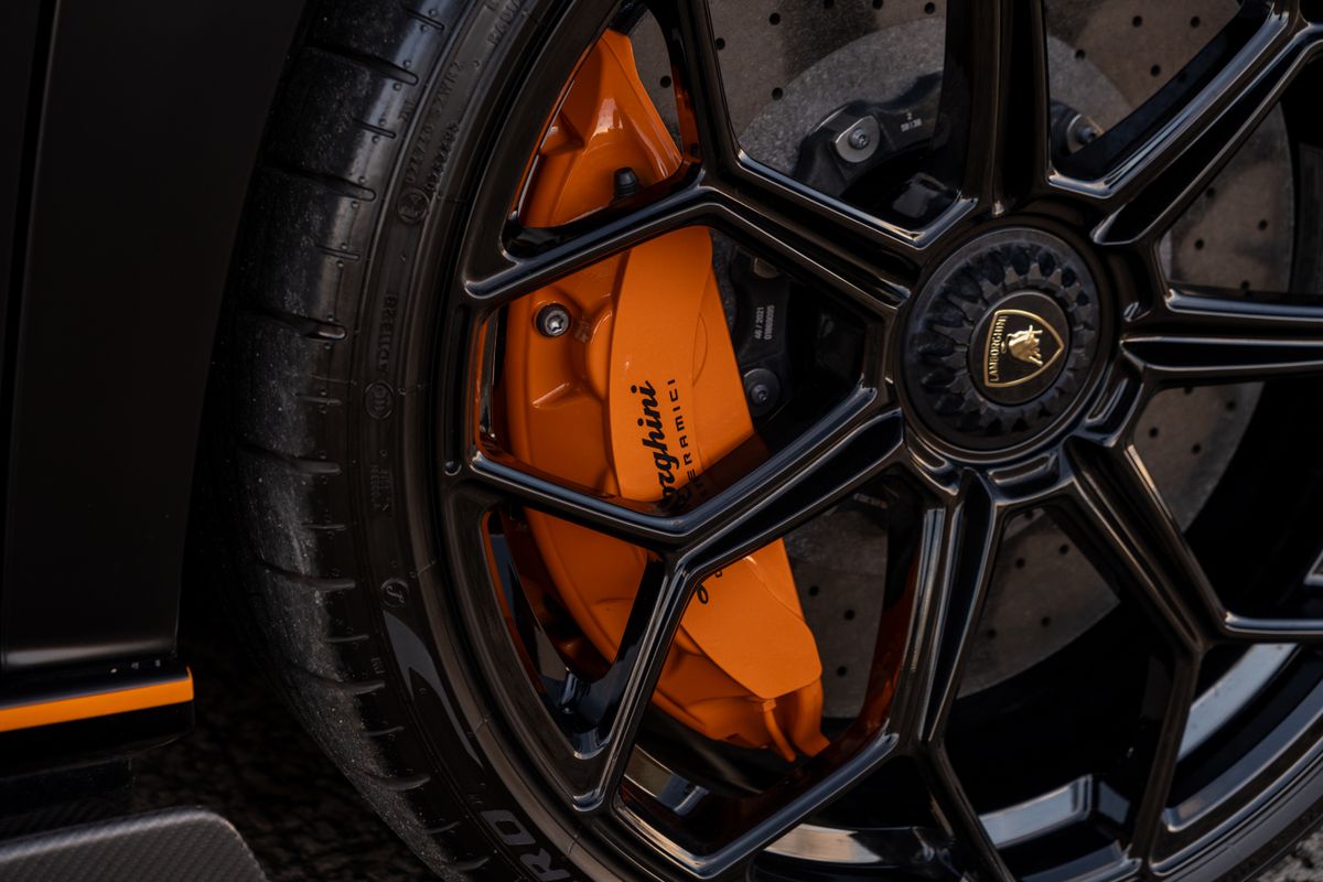 2022 Lamborghini Aventador Ultimae