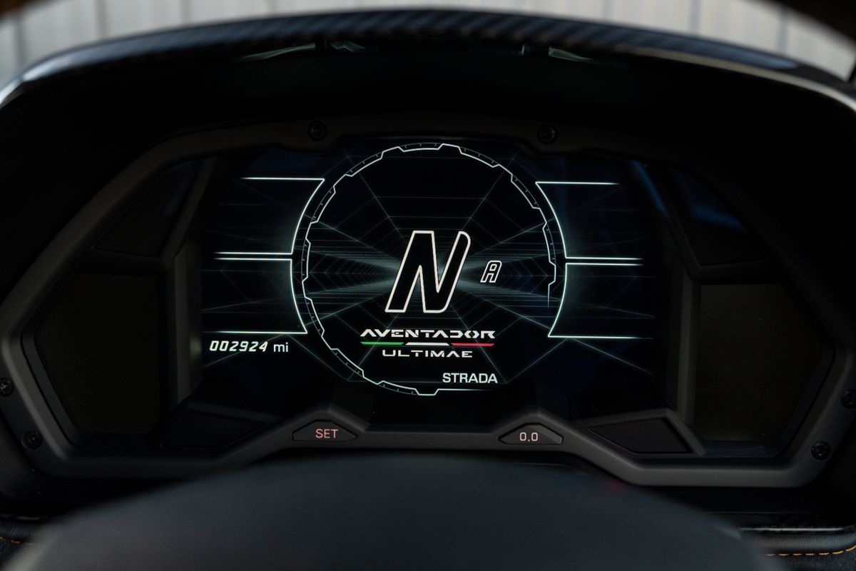 2022 Lamborghini Aventador Ultimae