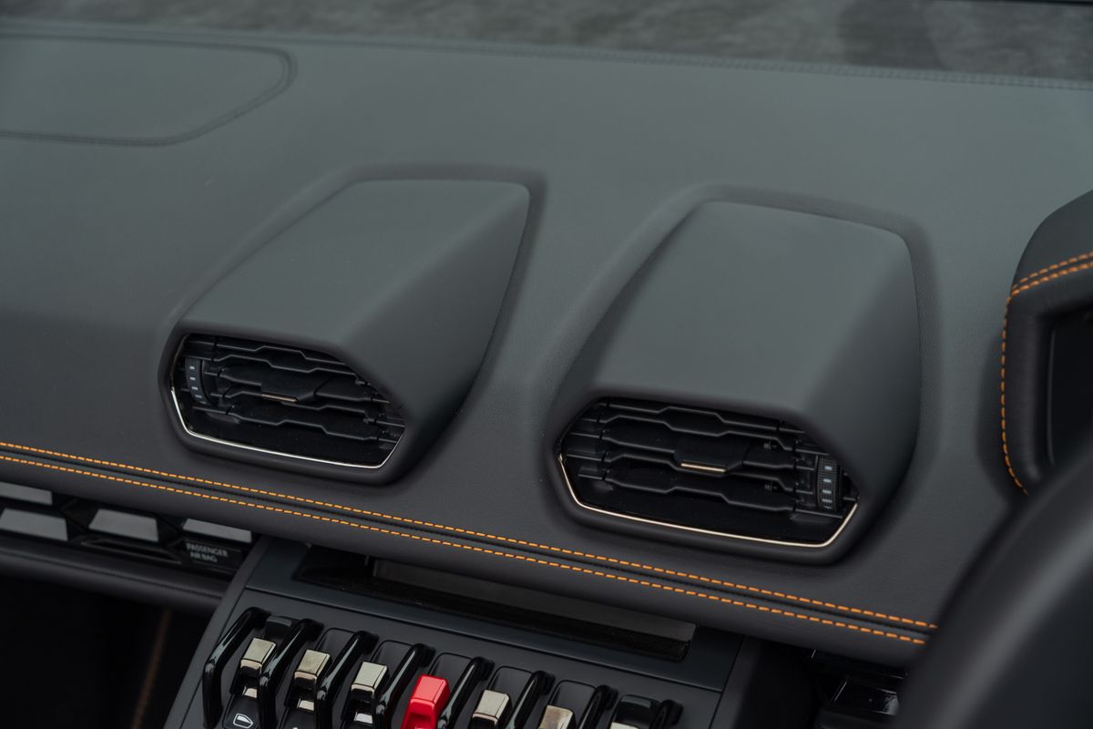 2023 Lamborghini Huracan Evo Spyder