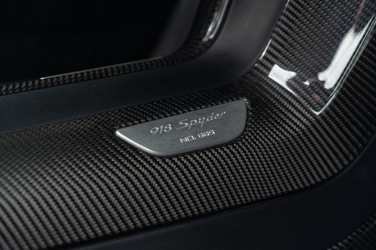 2015 Porsche 918 Spyder