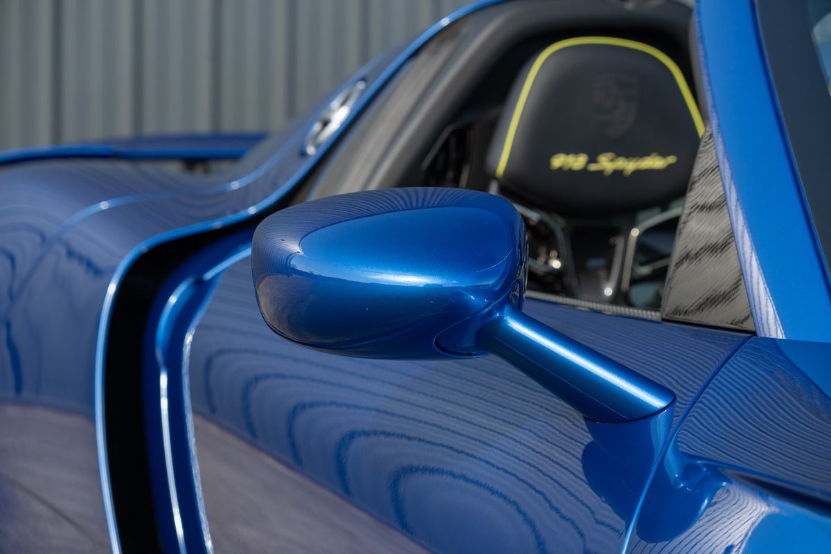 2015 Porsche 918 Spyder