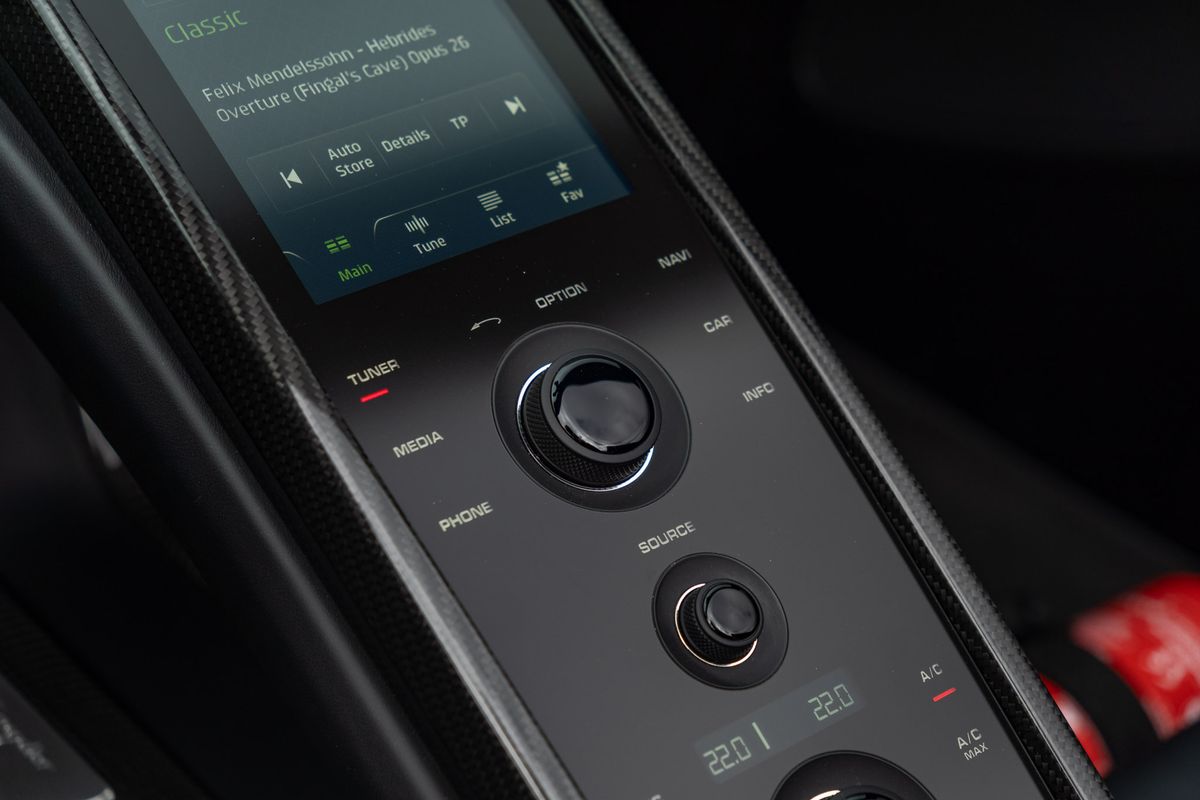 2015 Porsche 918 Spyder